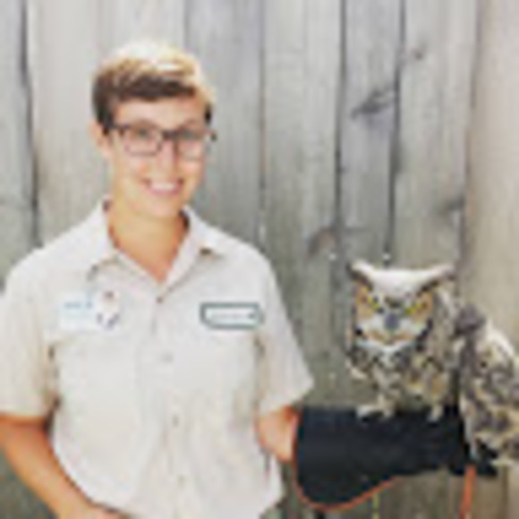 Meet your Posher, Emy - Picture 1 of 1